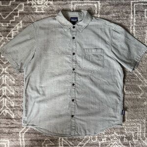 Patagonia Gray Organic Cotton Short Sleeve Button Down Shirt Medium